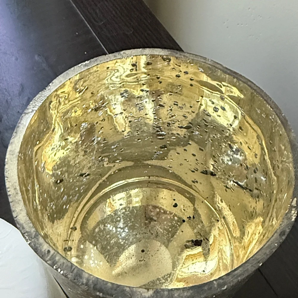 Elegant Silver Candle Holder - Picture 3 of 6